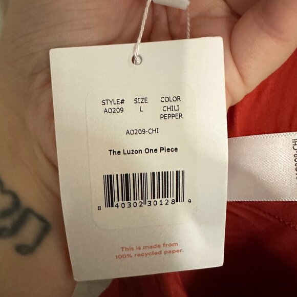 Andie The Luzon One Piece Swimsuit Chili Pepper Red Women's Size Large - Picture 9 of 9